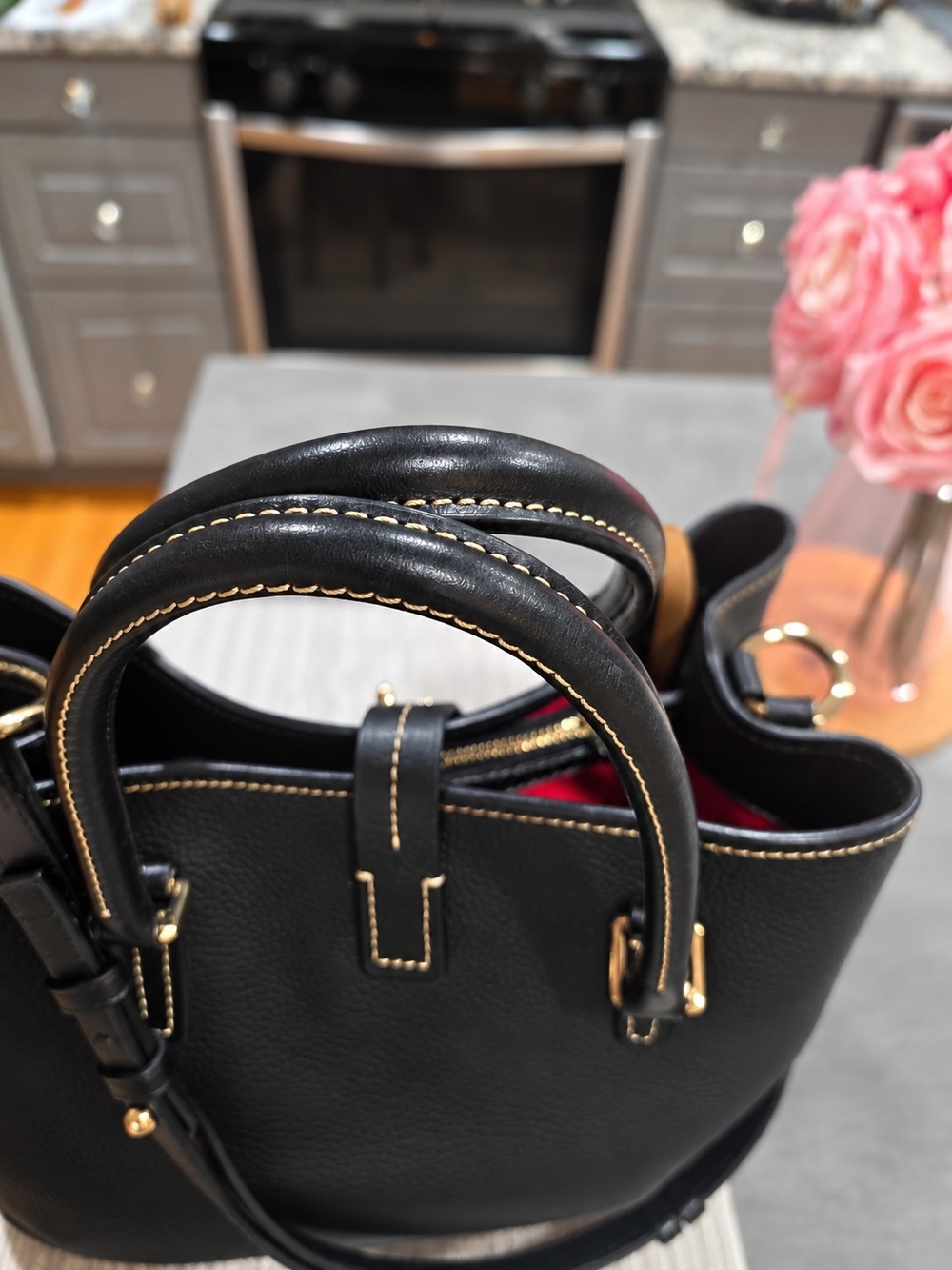 Dooney & Bourke Black Pebble Grain Leather Satchel Tote – Red Interior